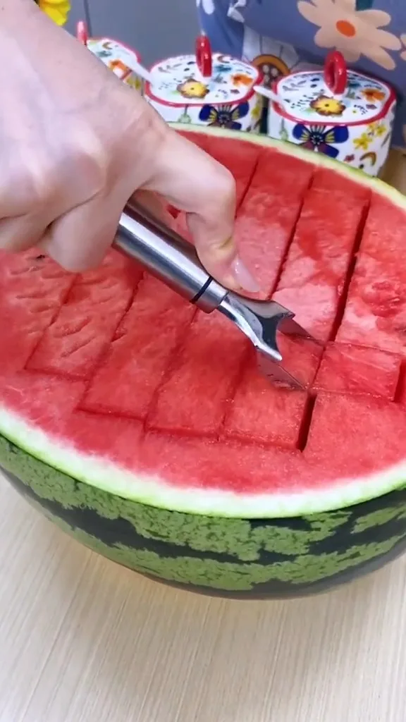 Watermelon Slicer

Link in bio! Or
⭐PLEASE COMMENT LINK✨ and I will send you the link to this product from Amazon! ❤️

#kitchengadget #mealprepideas #amazonkitchenfinds #amazonfavorites #amazonmusthaves

Follow @urbanguru88

🎥: gadgets0011